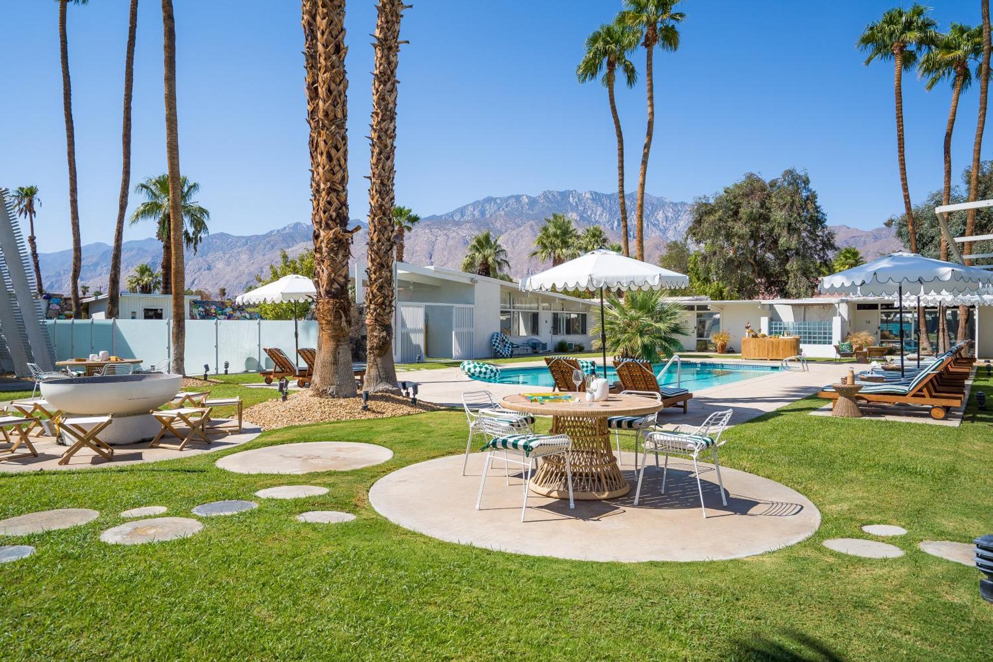 Monkey Tree Hotel By Avantstay Stylish Hotel In Palm Springs W Pool المظهر الخارجي الصورة