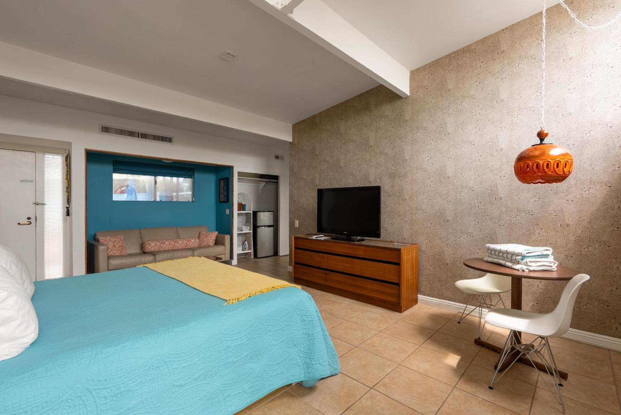 Monkey Tree Hotel By Avantstay Stylish Hotel In Palm Springs W Pool المظهر الخارجي الصورة