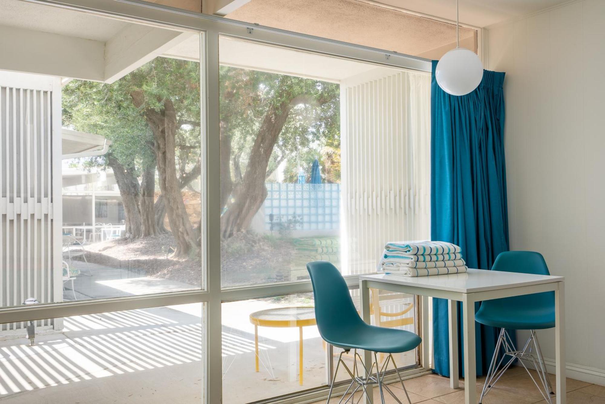 Monkey Tree Hotel By Avantstay Stylish Hotel In Palm Springs W Pool المظهر الخارجي الصورة