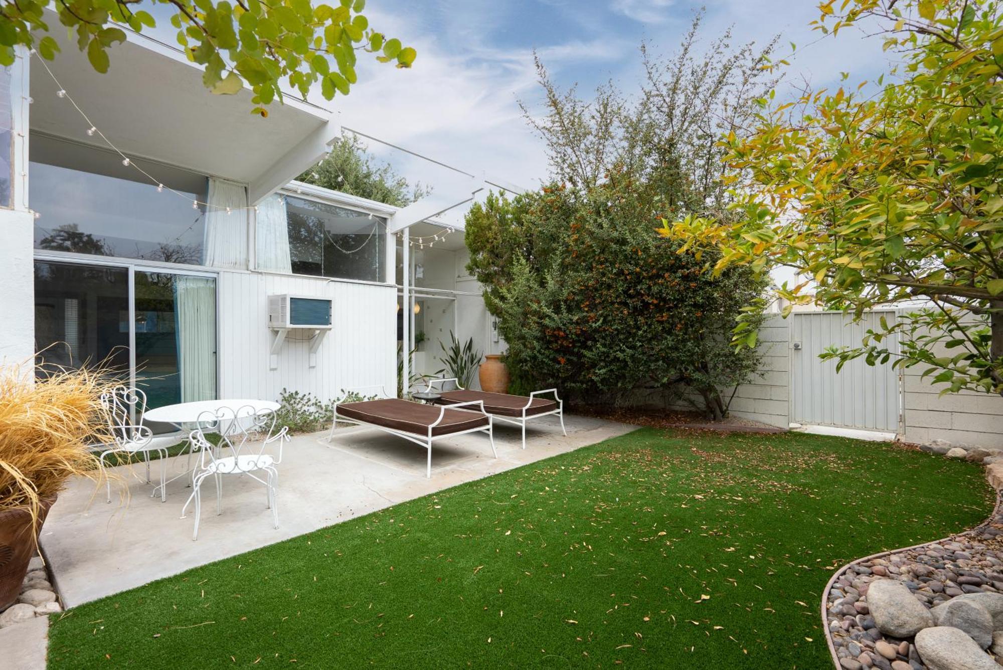 Monkey Tree Hotel By Avantstay Stylish Hotel In Palm Springs W Pool المظهر الخارجي الصورة
