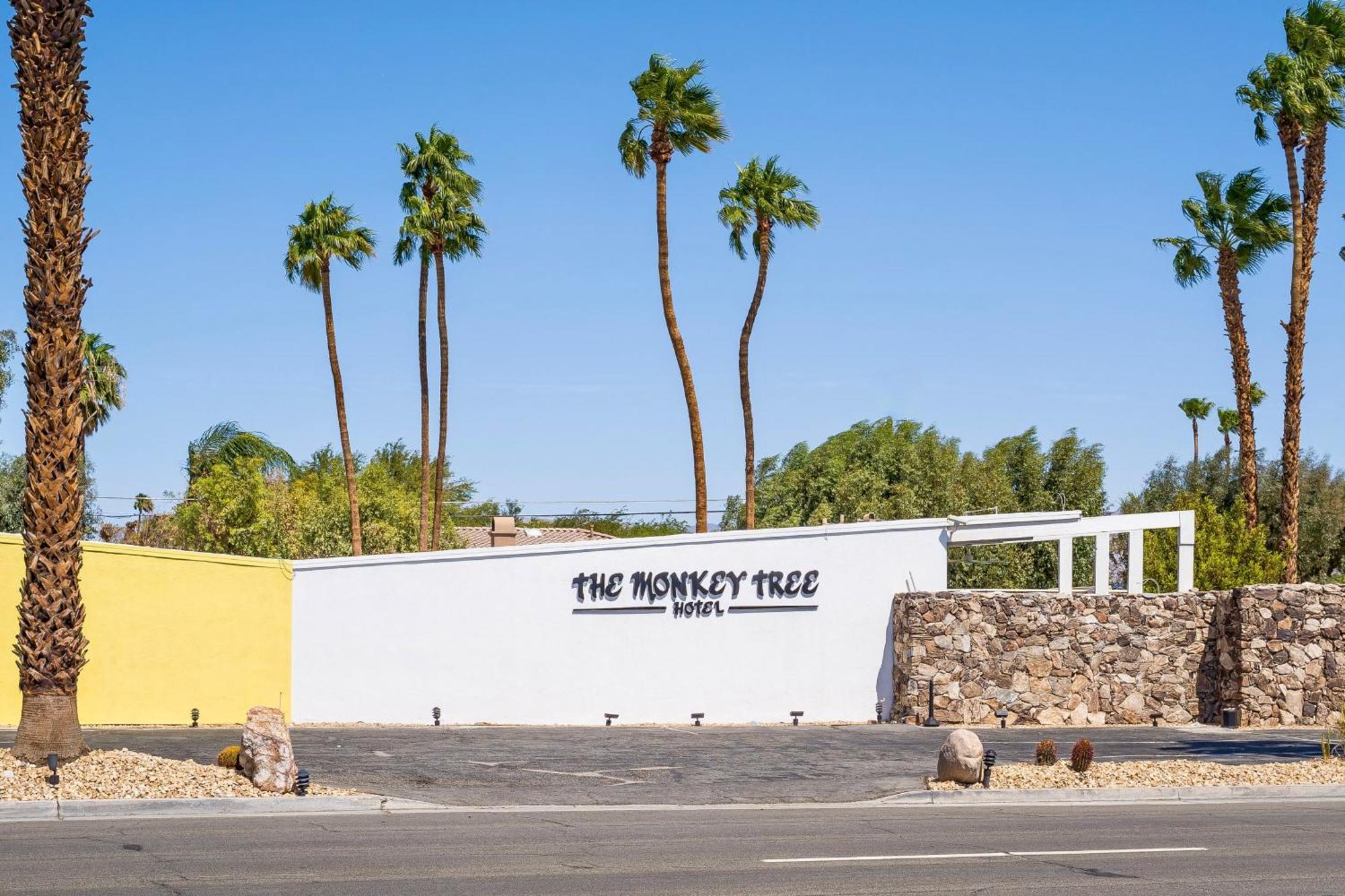 Monkey Tree Hotel By Avantstay Stylish Hotel In Palm Springs W Pool المظهر الخارجي الصورة
