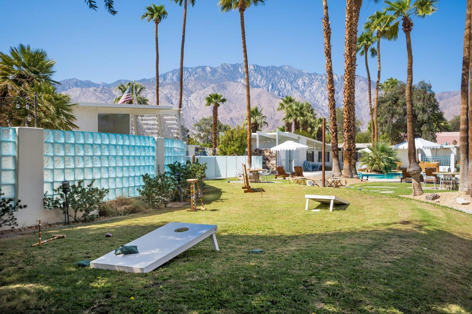 Monkey Tree Hotel By Avantstay Stylish Hotel In Palm Springs W Pool المظهر الخارجي الصورة